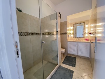En-suite bathroom with shower in bedroom #2