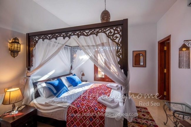 Bedroom #4 with double bed and en-suite bathroom with shower