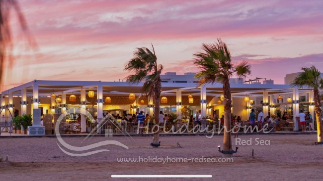 ZOUNI Beach Restaurant