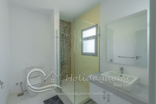 Bathroom to the master bedroom