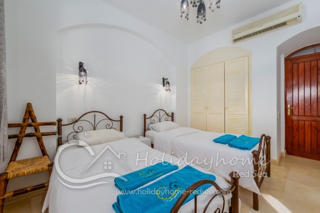 Sleeping room ground floor