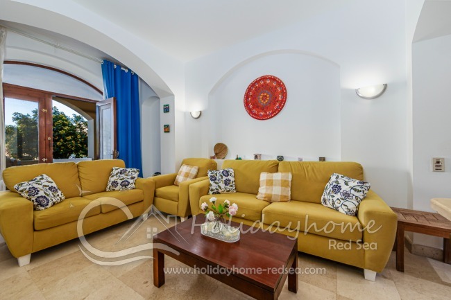 Living Room with enter to Terrace