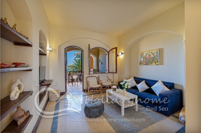 Oriental style living room 