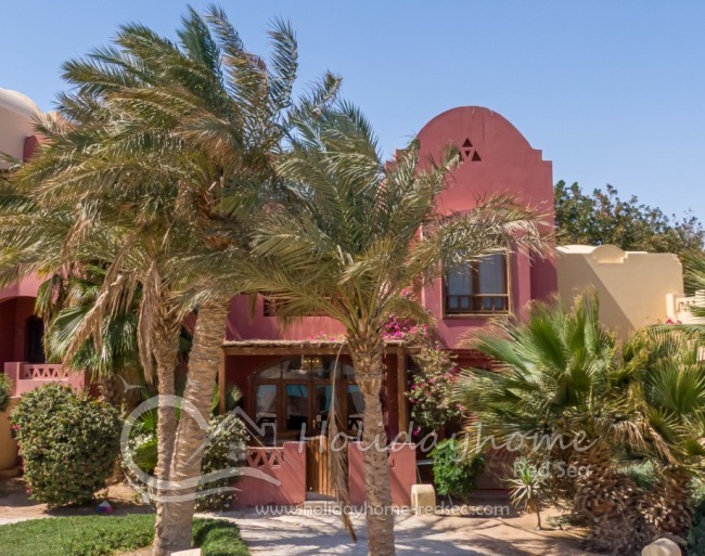 View to the townhouse from the lagoon side
