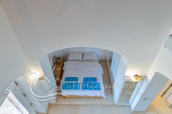 View to the bed from the platform