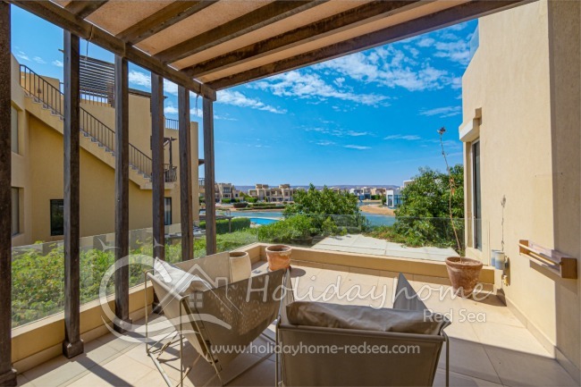 Balcony with stunning view of the lagoon